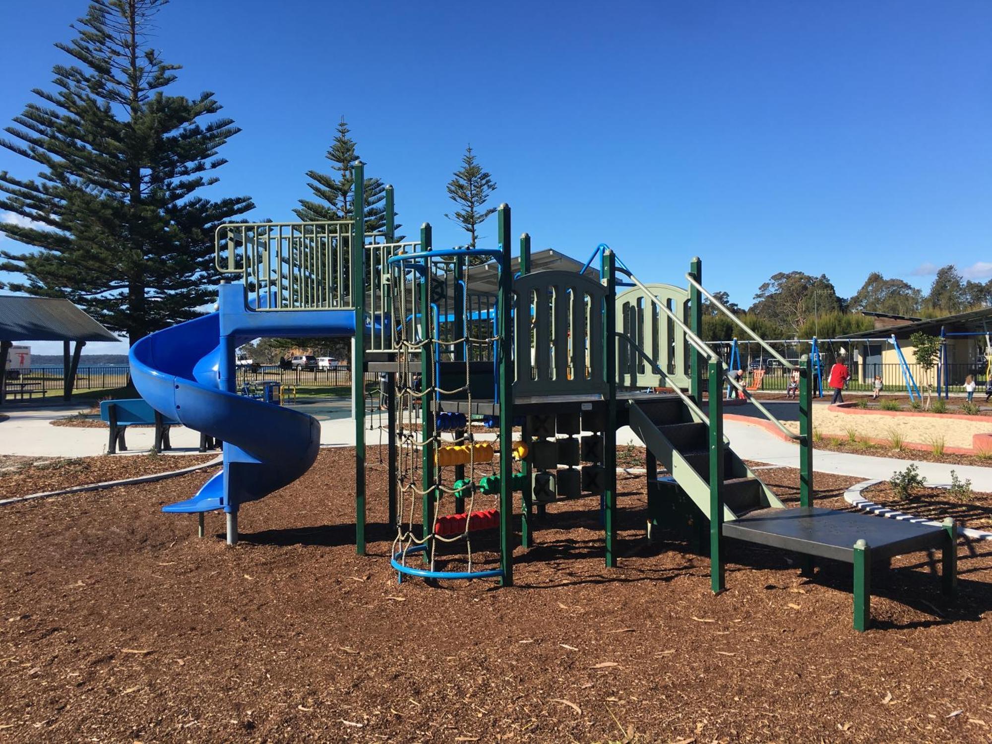 Araluen Motor Batemans Bay